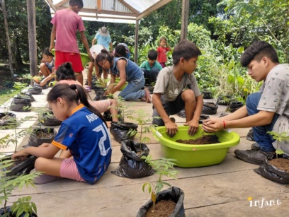 ¡Aquí reforestamos con ternura! 🌱